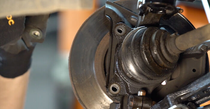 Wie lange benötigt das Auswechseln der Teile: Bremsscheiben beim Fiat Punto 188 2007 - Detailliertes PDF-Tutorial
