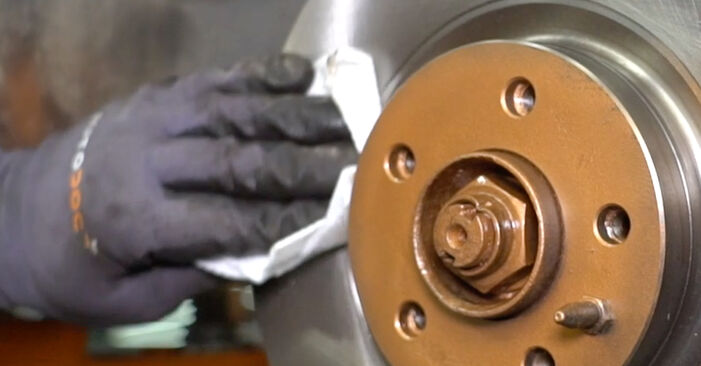 Wie man Bremsscheiben am Alfa Romeo 147 937 2000 ersetzt - Kostenfreie PDF- und Videotipps