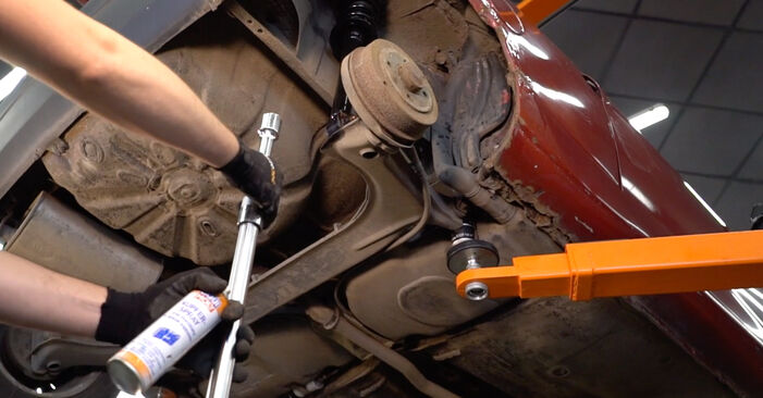 RENAULT TWINGO 1.0 Shock Absorber replacement: online guides and video tutorials