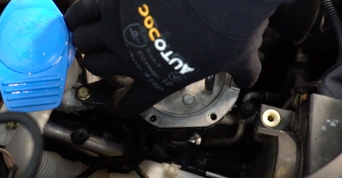 Replacing Fuel Filter on Touran Mk1 2005 1.9 TDI by yourself