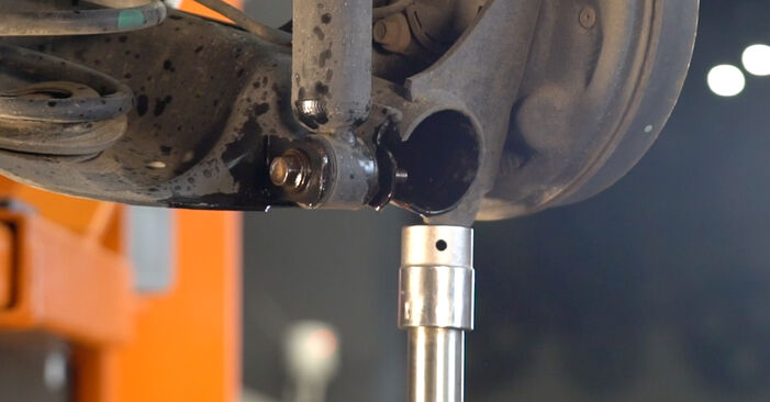 DIY replacement of Shock Absorber on CITROËN C1 (PM_, PN_) 1.0 2009 is not an issue anymore with our step-by-step tutorial