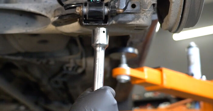 Wie schmierig ist es, selber zu reparieren: Federn beim Opel Corsa D 1.4 (L08, L68) 2012 wechseln – Downloaden Sie sich Bildanleitungen