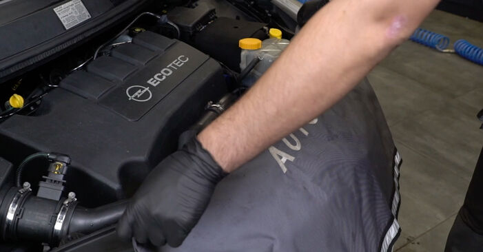 Slik bytter du OPEL Corsa D Hatchback (S07) 1.3 CDTI (L08, L68) 2007 Fjærer selv – trinn-for-trinn veiledninger og videoer