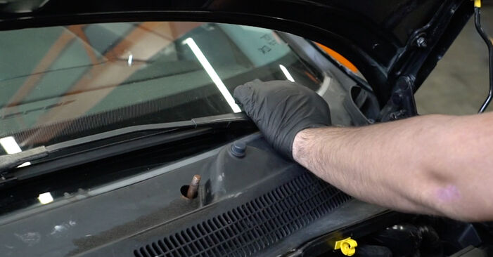 Wie schmierig ist es, selber zu reparieren: Federn beim Opel Corsa D 1.4 (L08, L68) 2012 wechseln – Downloaden Sie sich Bildanleitungen