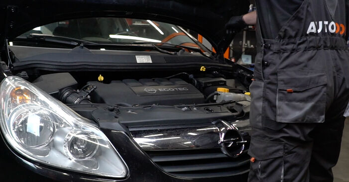 Hvordan skifte Støtdemper på Opel Corsa D 2006 – gratis PDF- og videoveiledninger