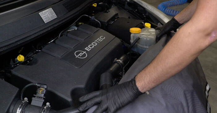 Slik bytter du OPEL Corsa D Hatchback (S07) 1.3 CDTI (L08, L68) 2007 Oljefilter selv – trinn-for-trinn veiledninger og videoer