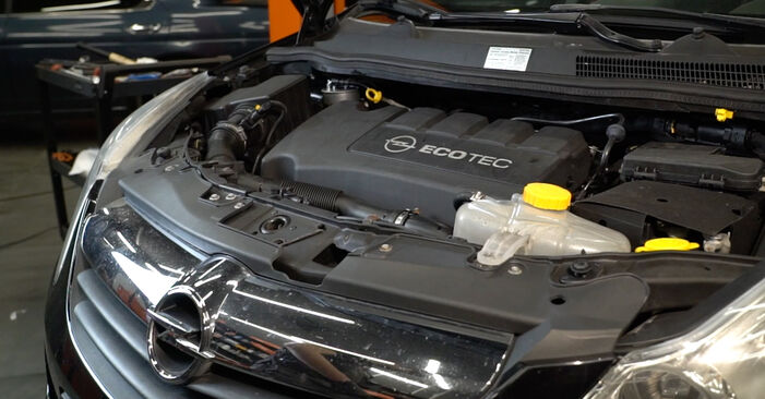 Luftfilter Opel Corsa D 1.4 (L08, L68) 2008 wechseln: Kostenlose Reparaturhandbücher