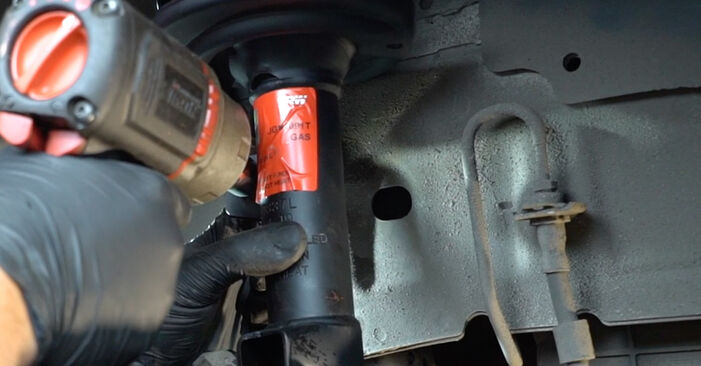 Kako težko to naredite sami: Blazilnik zamenjava na Ford Fiesta Mk6 1.4 2014 - prenesite slikovni vodnik
