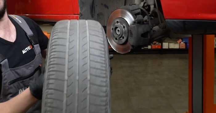 Hvordan skifte Bremseskiver på SEAT Ibiza III Hatchback (6L) 2007: Last ned PDF- og videoveiledninger