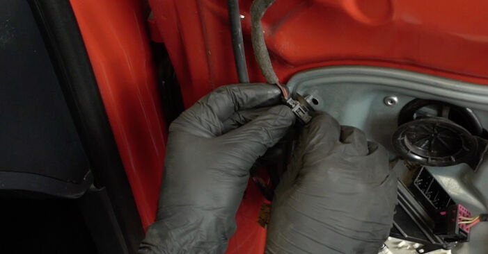 How to change Door Lock on SEAT Ibiza III Hatchback (6L) 2006 - tips and tricks
