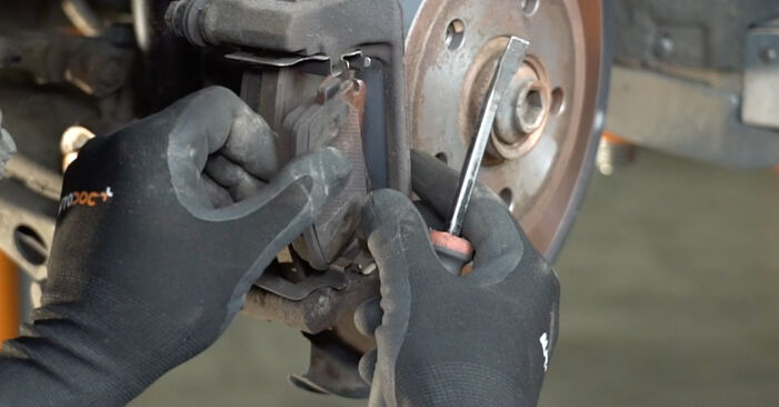 AUDI A4 Bremseskiver gør-det-selv udskiftnings værksted manual