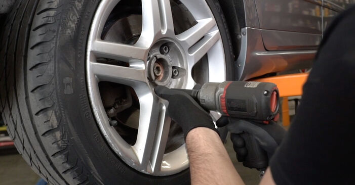 Hvordan man fjerner AUDI A4 Bremseskiver - nem at følge online instruktioner