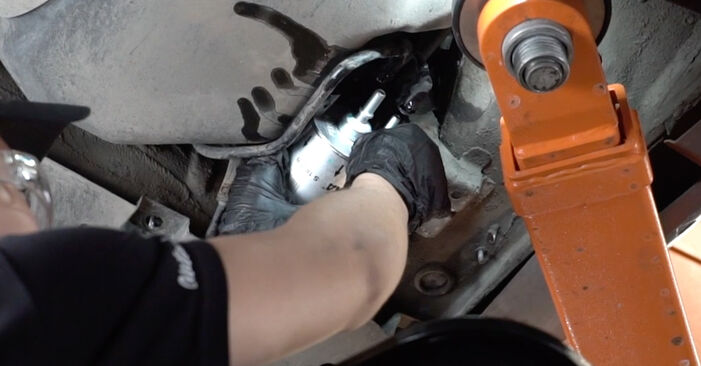 Replacing Fuel Filter on Audi A4 B7 2004 2.0 TDI 16V by yourself