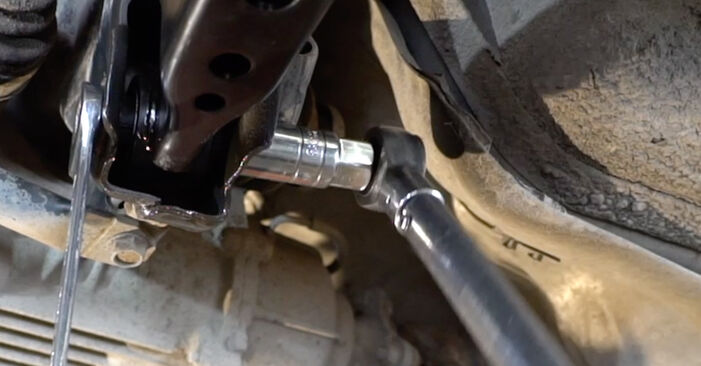 How to remove NISSAN QASHQAI 1.6 dCi 2010 Control Arm - online easy-to-follow instructions