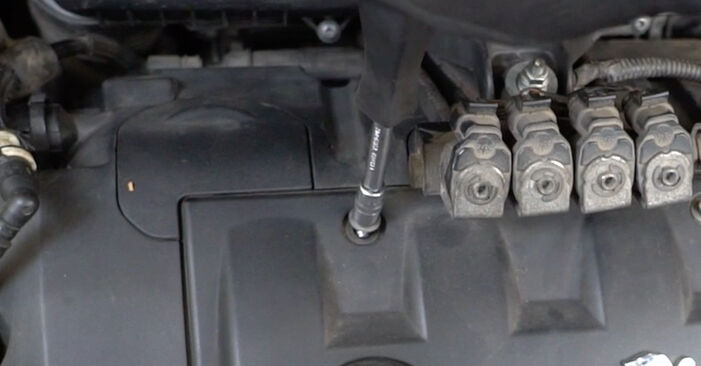 Peugeot 207 WA 1.6 HDi 2008 Zündspule wechseln: Kostenfreie Reparaturwegleitungen
