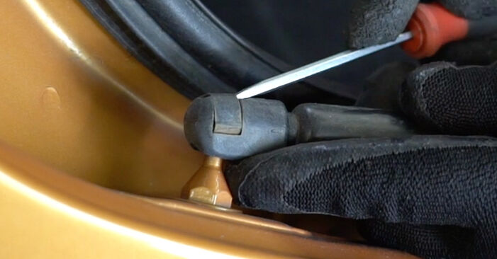 Tauschen Sie Heckklappendämpfer beim Peugeot 207 WA 2006 1.4 HDi selber aus