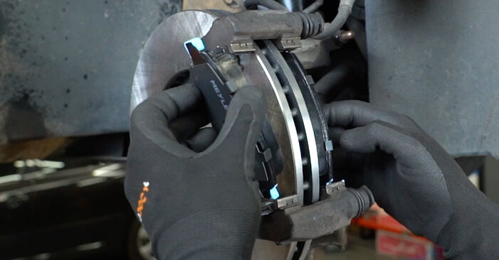PEUGEOT 207 1.6 HDi Brake Discs replacement: online guides and video tutorials