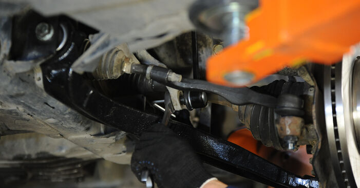 Replacing Anti Roll Bar Links on VW Multivan T5 2013 2.5 TDI by yourself