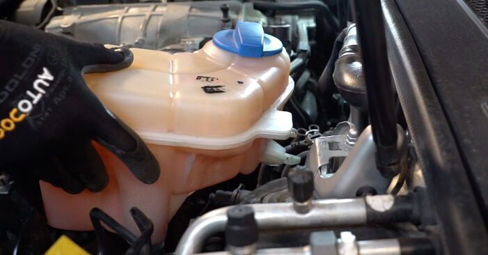 Wie AUDI A6 2.0 TFSI 2008 Kraftstofffilter ausbauen - Einfach zu verstehende Anleitungen online