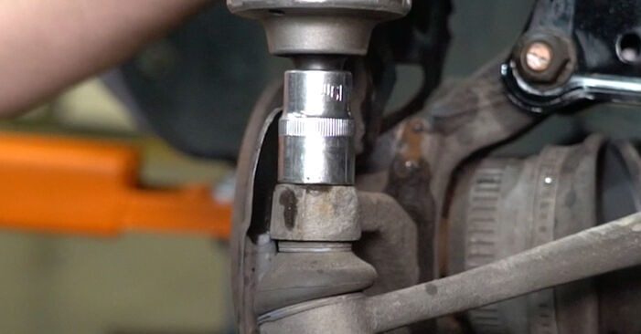 Wie schmierig ist es, selber zu reparieren: Radlager beim Mercedes W168 A 160 CDI 1.7 (168.006) 2003 wechseln – Downloaden Sie sich Bildanleitungen
