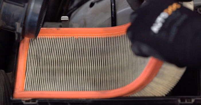 Πώς να αντικαταστήσετε Φίλτρο αέρα σε BMW X5: κατεβάστε εγχειρίδια PDF και βίντεο οδηγιών