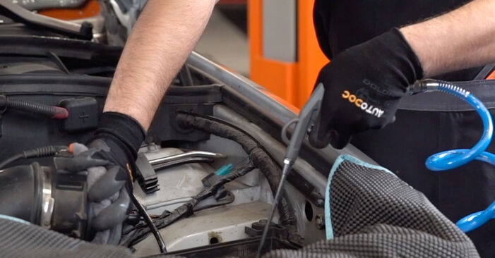 BMW X5 Φίλτρο αέρα: εγχειρίδιο αντικατάστασης βήμα προς βήμα