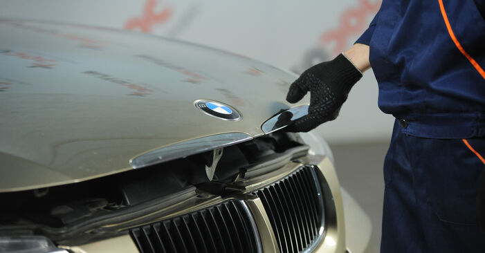 Udskiftning af Bremseskiver på BMW 3 SERIES ved gør-det-selv