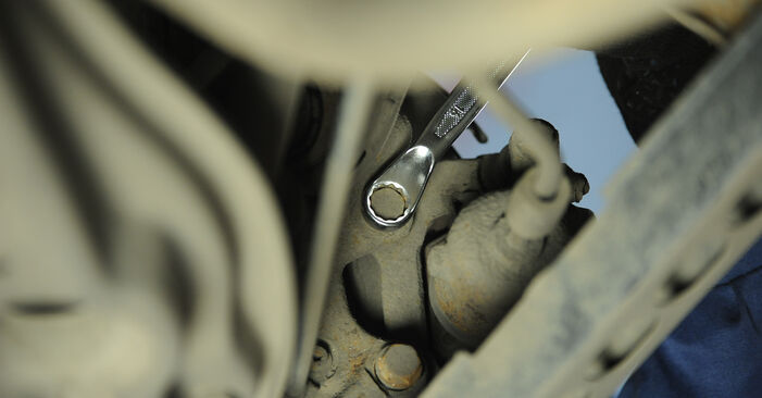 Hvordan man udskifter Bremseskiver på BMW 3 SERIES: hent PDF manualer og video instruktioner
