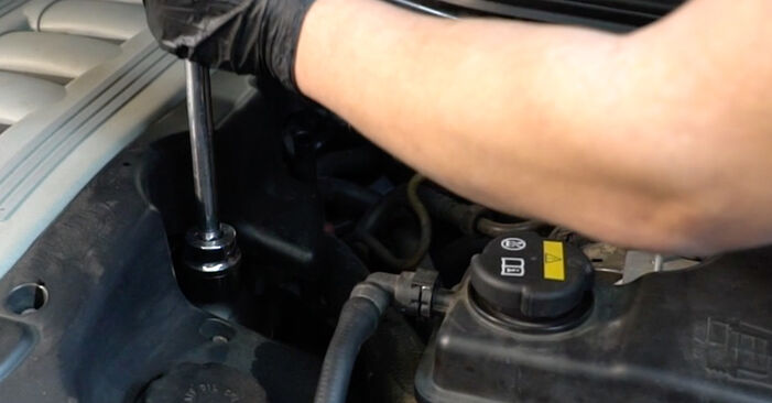 How to remove BMW 5 SERIES 525d 3.0 2005 Oil Filter - online easy-to-follow instructions