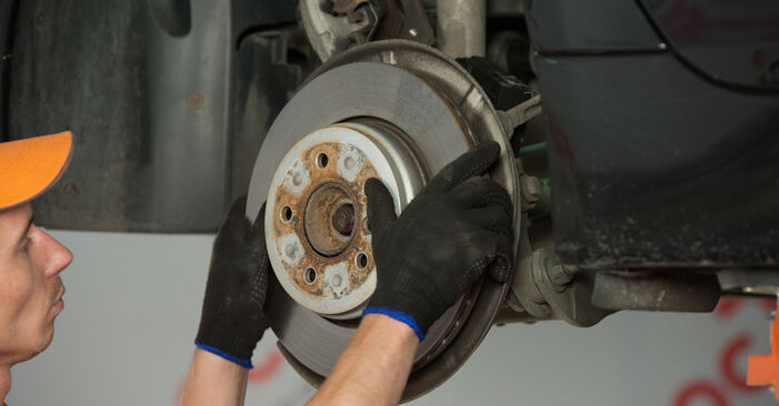 BMW E60 525d 2.5 2003 Wheel Bearing replacement: free workshop manuals