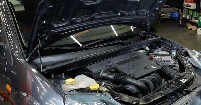 Zündkerzen Ihres Ford Fiesta Mk5 1.4 TDCi 2009 selbst Wechsel - Gratis Tutorial
