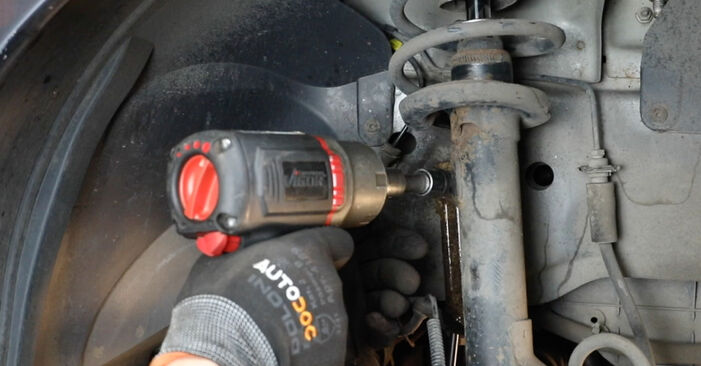Replacing Shock Absorber on Ford Fiesta Mk5 2001 1.4 TDCi by yourself