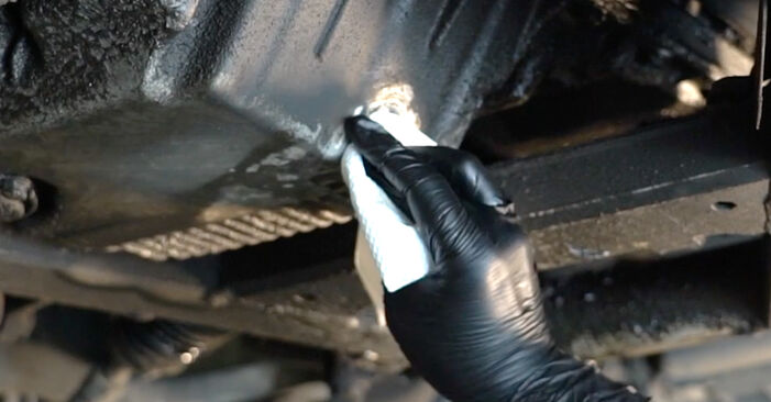 How to replace BMW 5 Saloon (E39) 523 i 1996 Oil Filter - step-by-step manuals and video guides