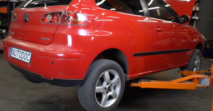 Смяна на Seat Ibiza 3 1.4 16V 2004 Амортисьор: безплатни наръчници за ремонт