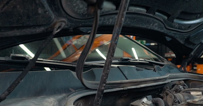 VW Passat B7 Sedan 1.6 TDI 2012 Pruženie výmena: bezplatné návody z našej dielne