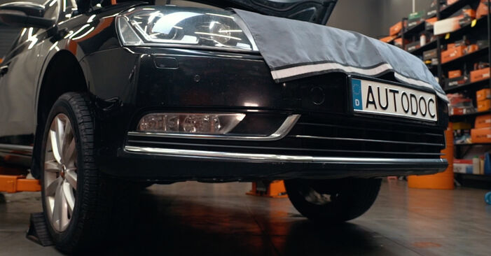 Kako dolgo traja menjava: Blazilnik na VW Passat B7 Sedan 2013 - informativni PDF priročnik