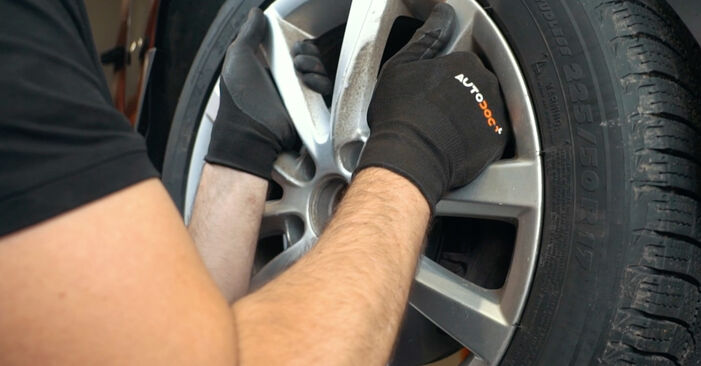 Come sostituire Tiranti barra stabilizzatrice posteriore e anteriore VW Passat Sedan (362) 1.6 TDI 2011 - manuali passo passo e video guide