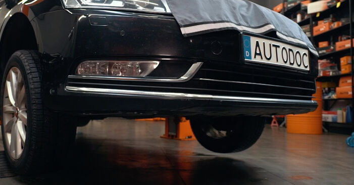 Wie man VW Passat Limousine (362) 2.0 TDI 2011 Koppelstange austauscht - Schritt-für-Schritt-Tutorials und Videoanleitungen