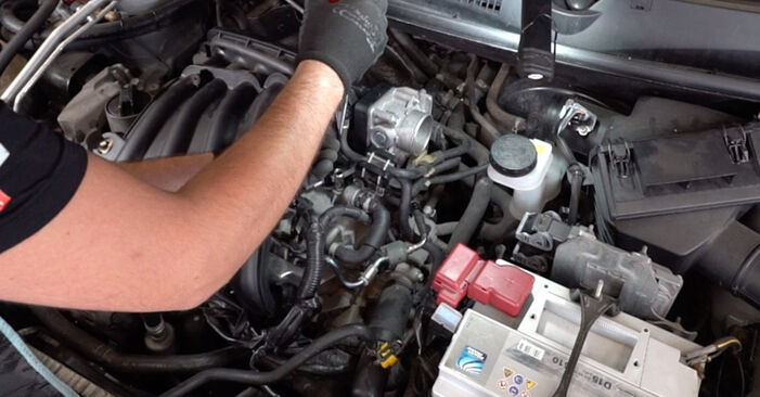 How to change Spark Plug on Nissan Tiida C11 2004 - free PDF and video manuals