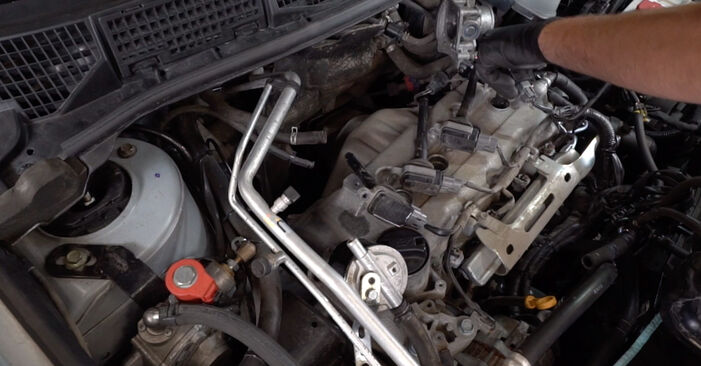 Bytte Tennplugger på Nissan Micra k12 Cabrio 2015 1.4 16V alene
