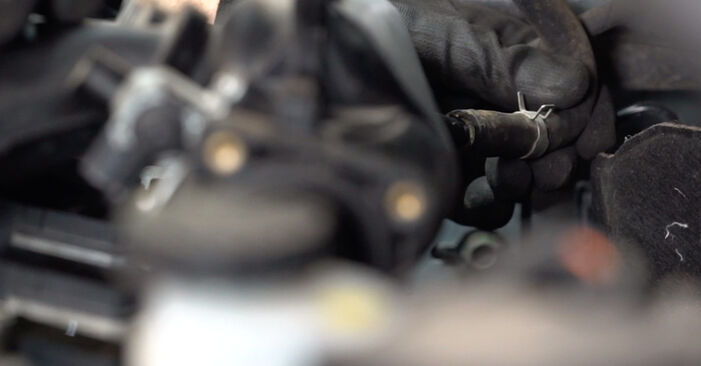Kako težko to naredite sami: Vzigalna tuljava zamenjava na Nissan t31 2.0 dCi 2013 - prenesite slikovni vodnik