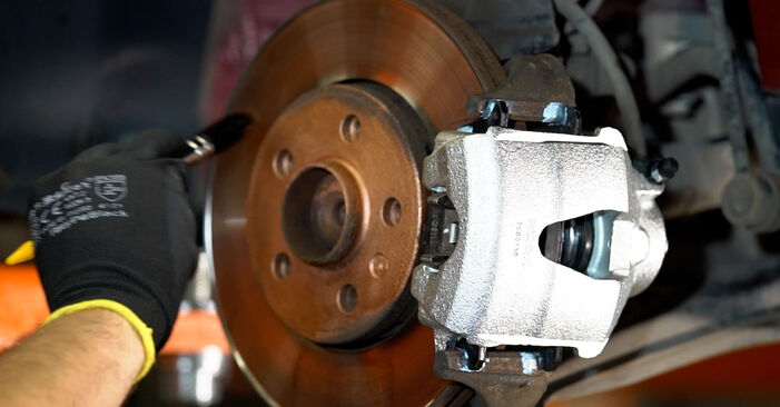 Wie problematisch ist es, selber zu reparieren: Bremssattel beim VW BORA 2.0 2013 auswechseln – Downloaden Sie sich bebilderte Tutorials