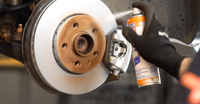 How to remove VW BORA 2.8 V6 4motion 2003 Brake Discs - online easy-to-follow instructions