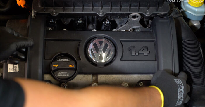 2004 VW Polo 9n Sedan wymiana Cewka zapłonowa: darmowe instrukcje warsztatowe