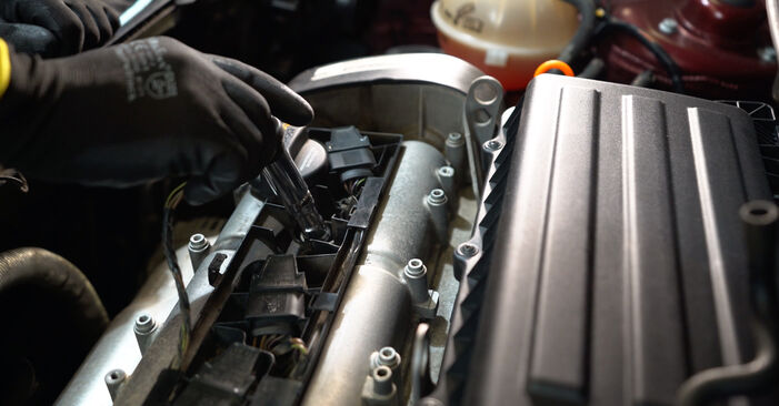Смяна на Запалителна бобина на VW POLO VIVO Hatchback 2012 1.4 самостоятелно