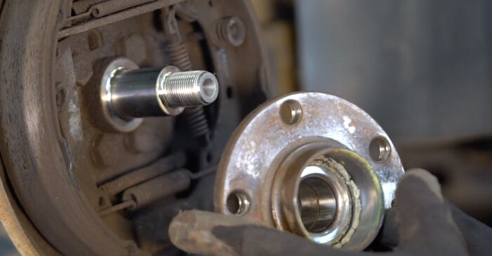 VW FOX Roulement de roue remplacement: guides en ligne et tutoriels vidéo
