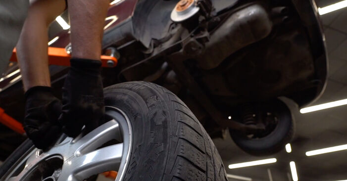 Vaiheittaiset suositukset AUDI TT -auton Pyöränlaakerit-osien tee se itse -vaihtoon