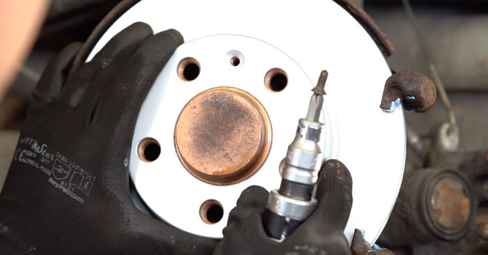 Replacing Brake Discs on Audi TT 8N Roadster 2001 1.8 T by yourself