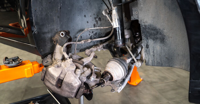Tausch Tutorial Stoßdämpfer am VW Beetle Cabrio (5C7, 5C8) 2014 wechselt - Tipps und Tricks
