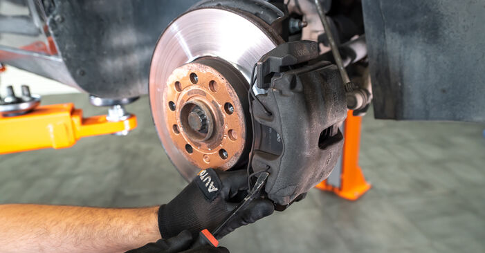 Replacing Brake Calipers on VW PASSAT Kasten/Kombi (365) 2010 2.0 TSI by yourself